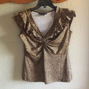 Suzie in the City L Cheetah Print Cap-Sleeve Top